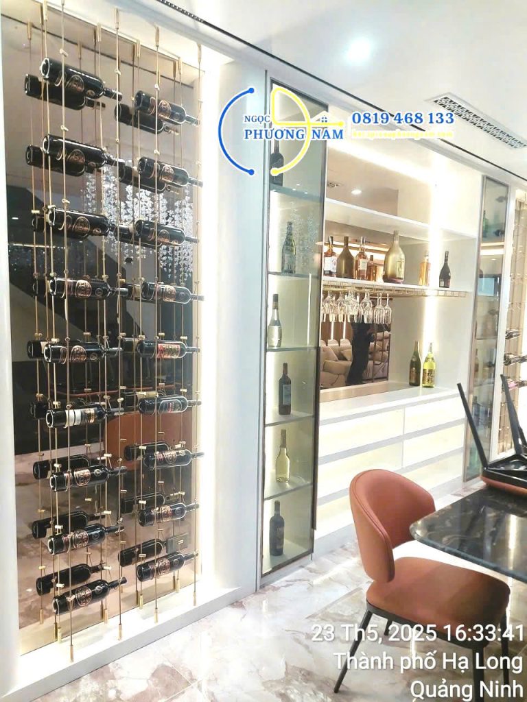 Thi Công Kệ Rượu Treo Dây Cáp Tại Quận 1